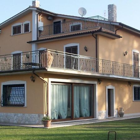 Il Giardino Degli Ulivi Bed & Breakfast Canneto  Bagian luar foto