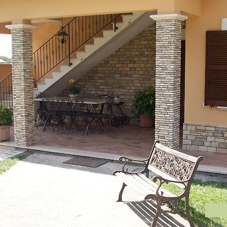 Il Giardino Degli Ulivi Bed & Breakfast Canneto  Bagian luar foto
