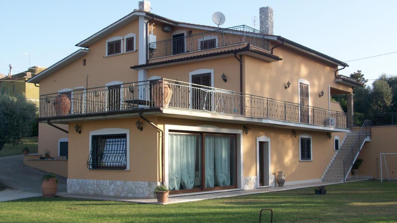 Il Giardino Degli Ulivi Bed & Breakfast Canneto  Bagian luar foto