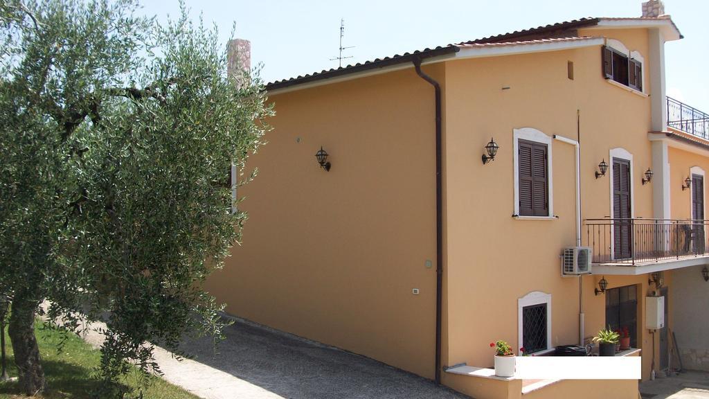 Il Giardino Degli Ulivi Bed & Breakfast Canneto  Bagian luar foto